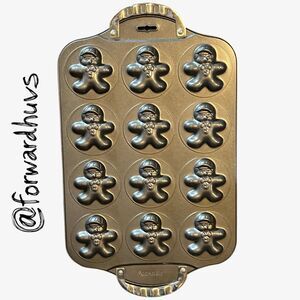 Norpro Gingerbread Cookie Sheet – Metal Mold Pan